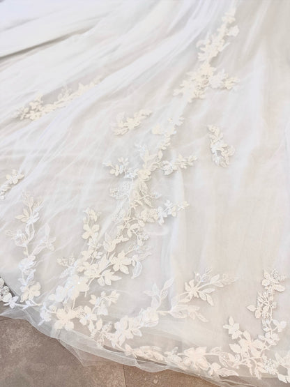 Lace Applique A-Line Wedding Dress with Corset Bodice