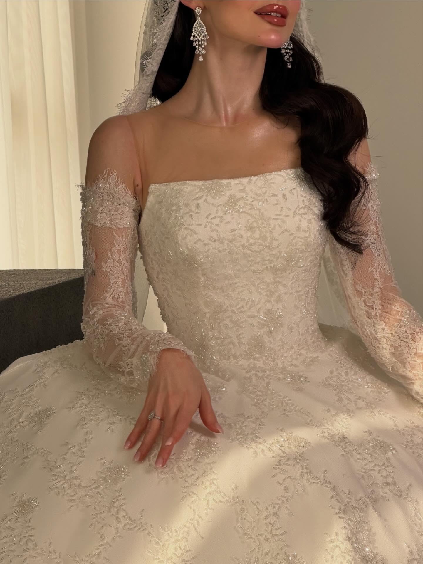 Off-Shoulder Lace Ball Gown Wedding Dress