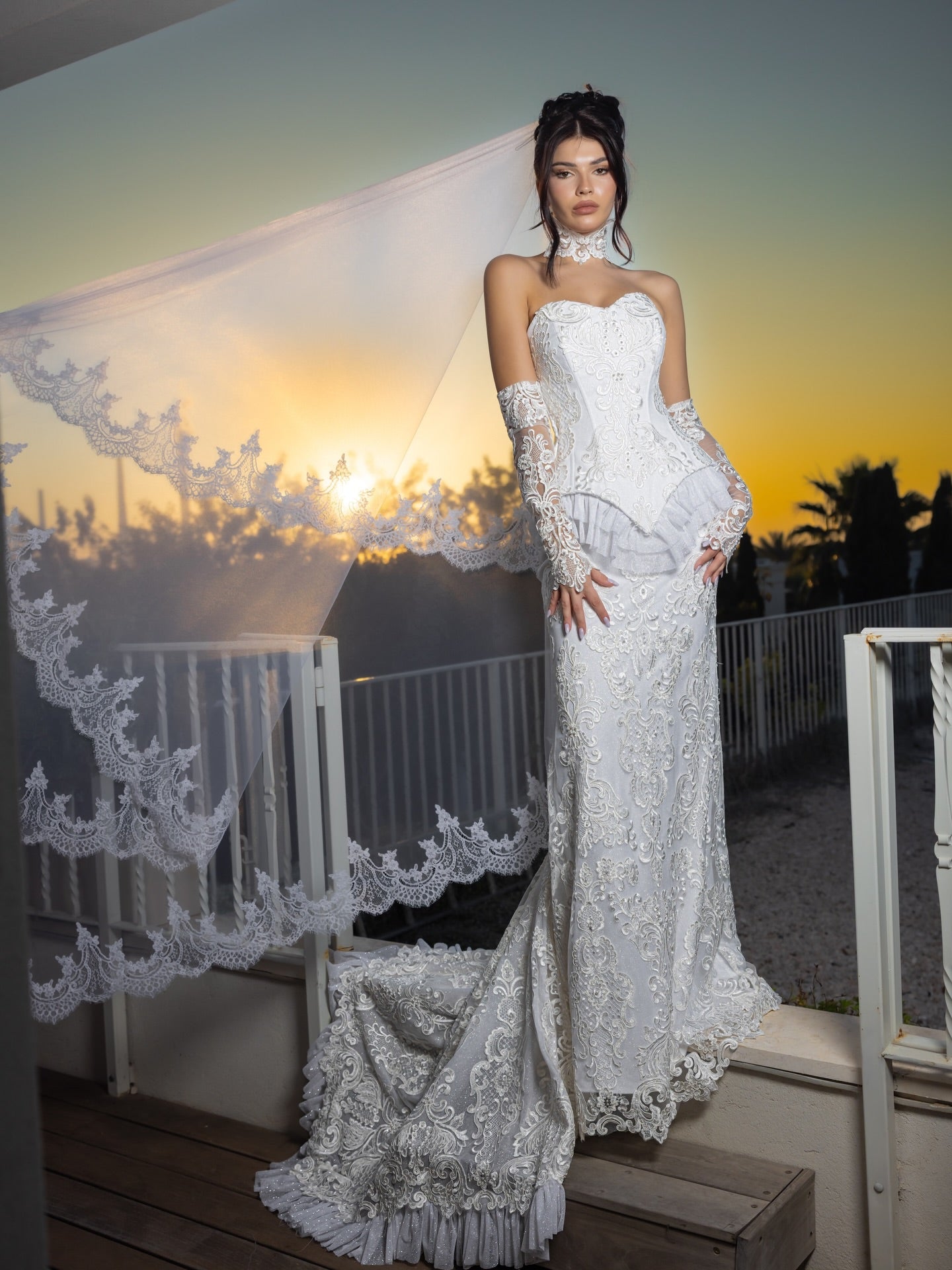 Lace Sweetheart Mermaid Wedding Dress with Train