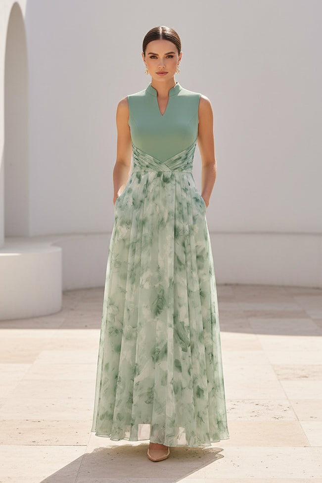 Sleeveless High-Neck A-Line Maxi Dress with Pockets