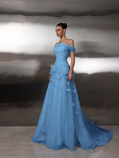 Tulle Off-The-Shoulder Strapless Sleeveless Long Prom Dress With Pleated And Flower Appliqués