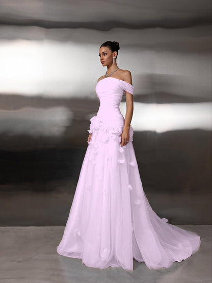 Tulle Off-The-Shoulder Strapless Sleeveless Long Prom Dress With Pleated And Flower Appliqués