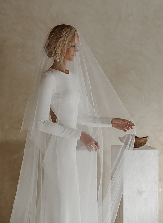 Elastic Satin Long Sleeves Mermaid Fitted Wedding Dress