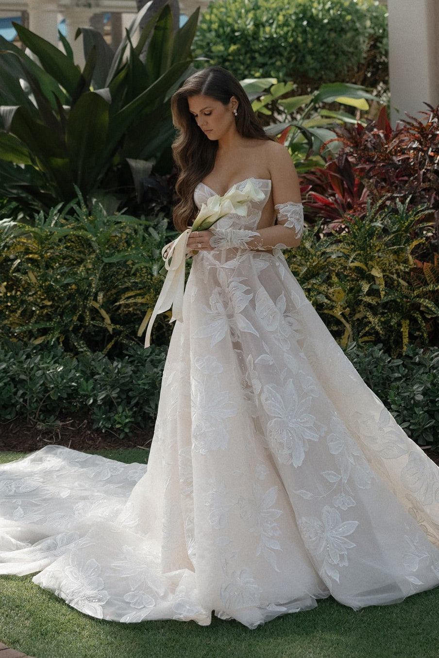 sweetheart Lace Long Sleeve A-Line Floor-Length Wedding Dress