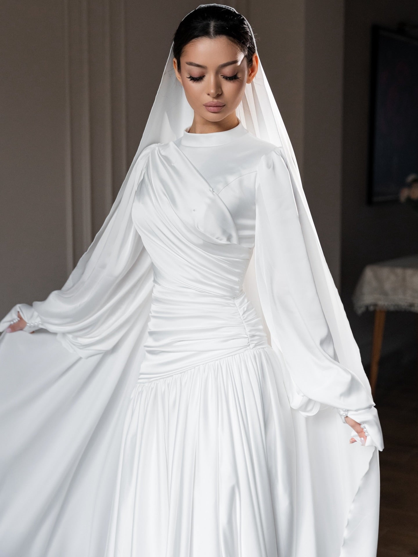 Elegant Long Sleeve Mermaid Floor-Length Wedding Dress
