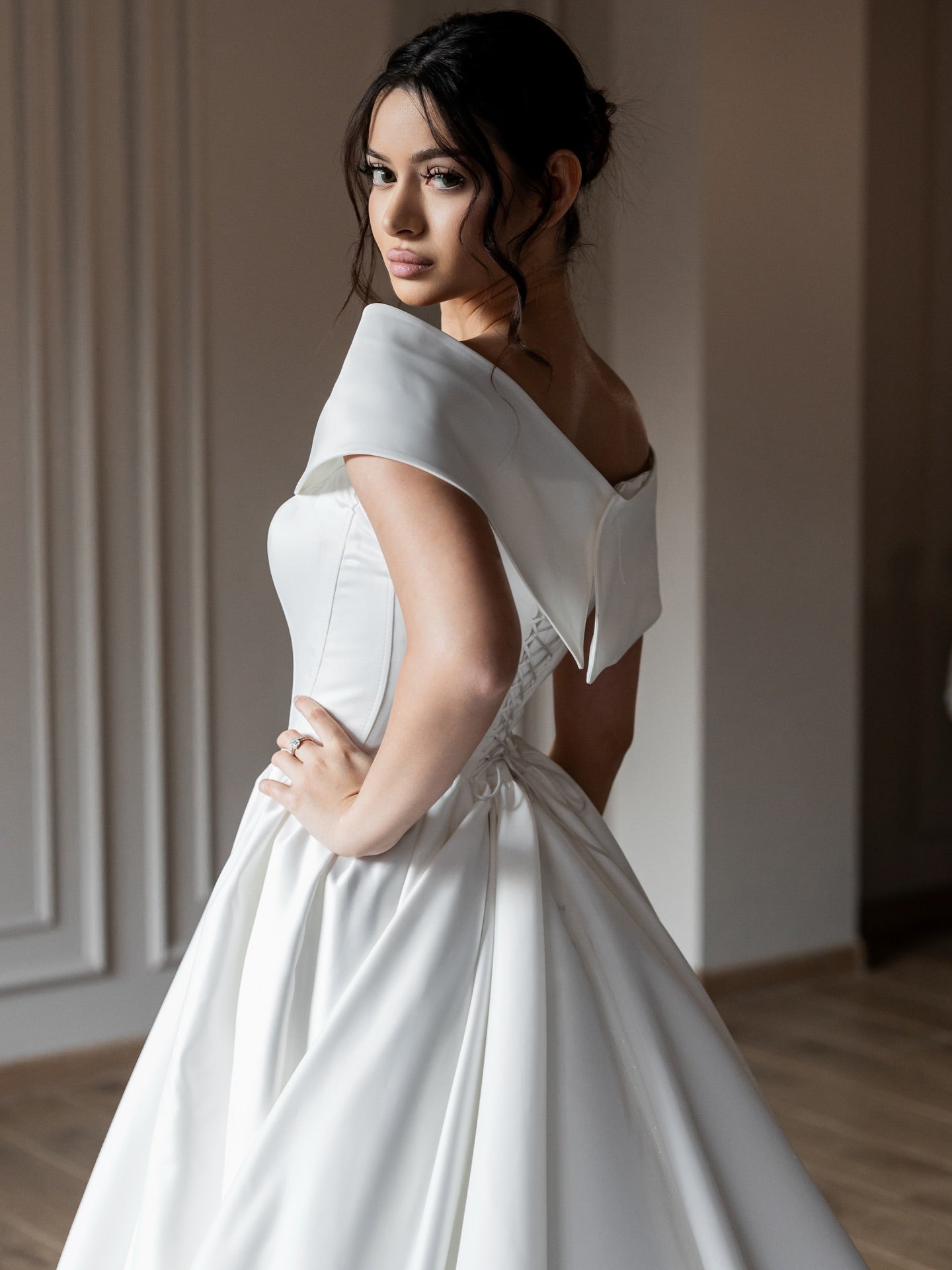 Off the Shoulder Sleeveless A-Line Floor-Length Wedding Dress