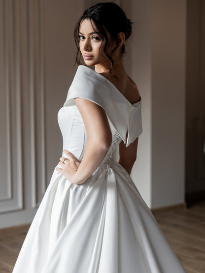 Off the Shoulder Sleeveless A-Line Floor-Length Wedding Dress