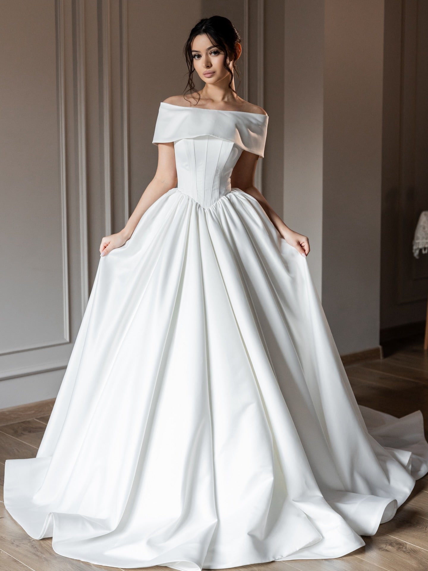 Off the Shoulder Sleeveless A-Line Floor-Length Wedding Dress