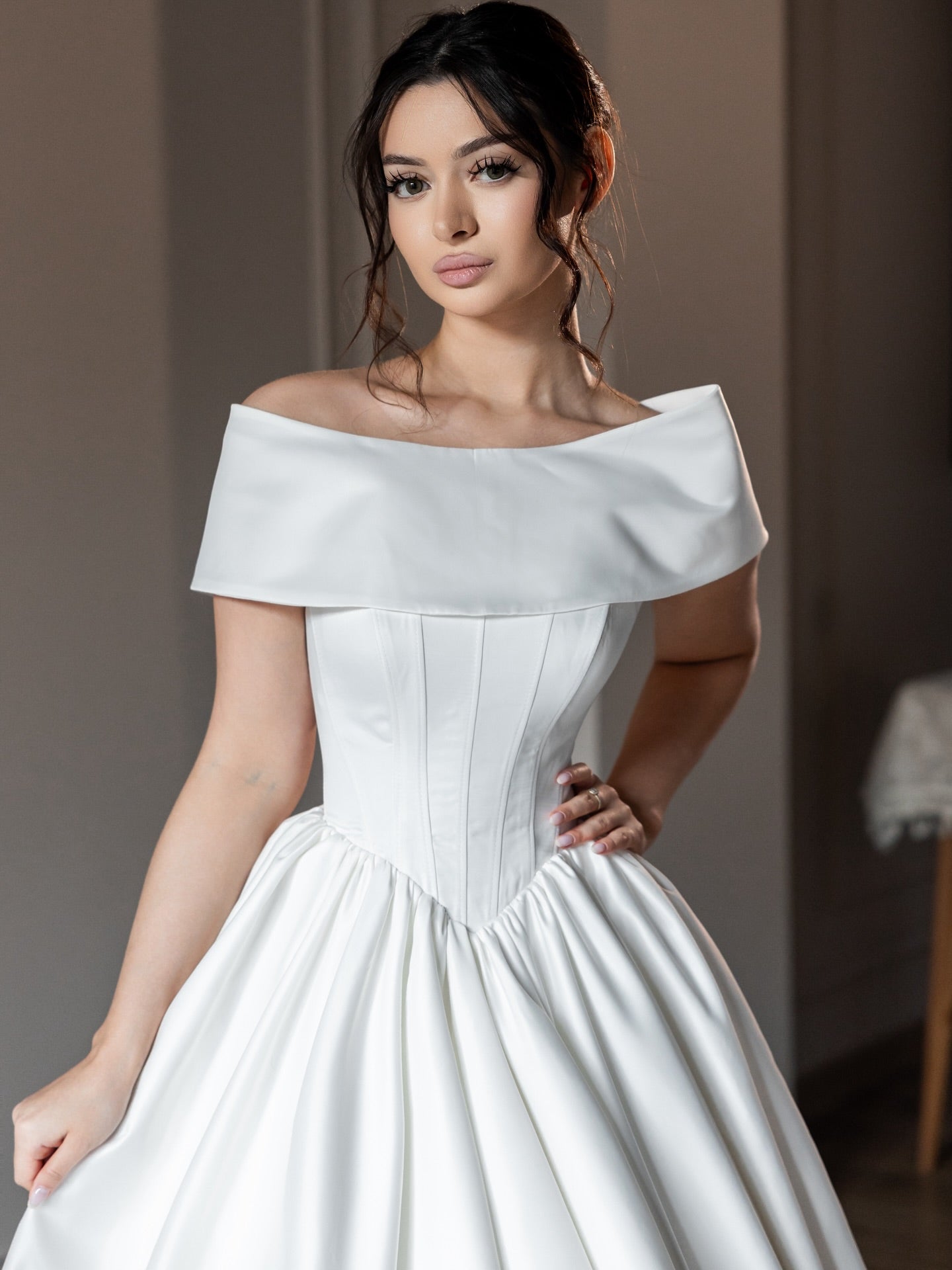 Off the Shoulder Sleeveless A-Line Floor-Length Wedding Dress