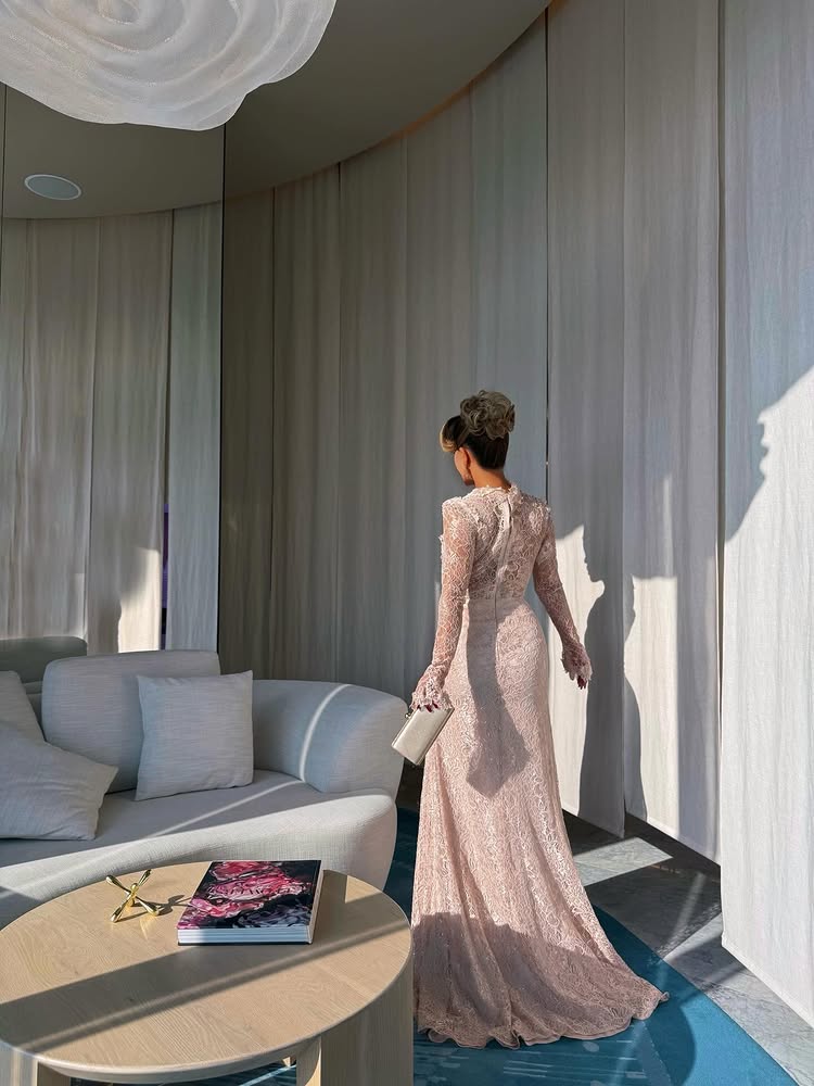 Square Neck Lace Long Sleeve Mermaid Slit Floor-Length Evening Dress