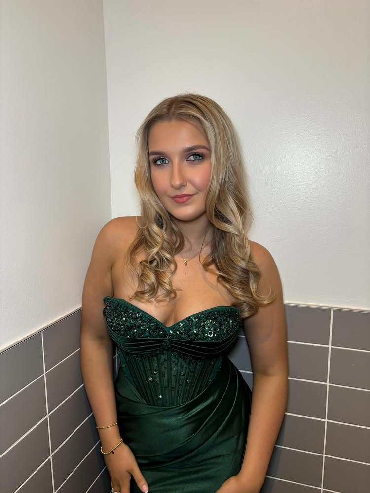 Green Sweetheart Sleeveless Beaded Mermaid Slit Side Prom Dress
