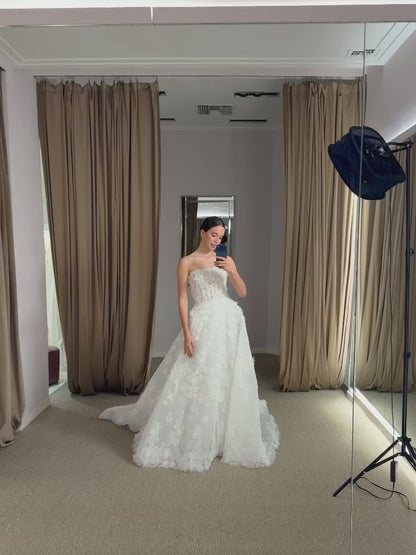 Strapless Lace Applique Sleeveless A-Line Wedding Dress