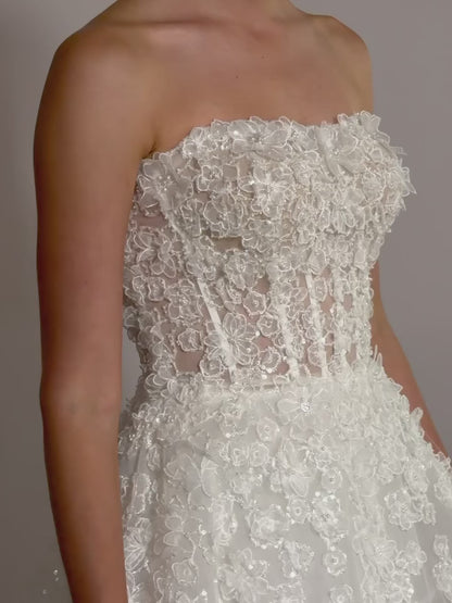 Strapless Lace Applique Sleeveless A-Line Wedding Dress