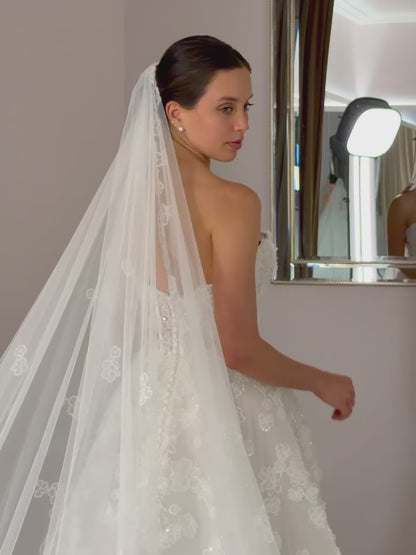 Strapless Lace Applique Sleeveless A-Line Wedding Dress
