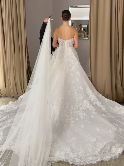 Strapless Lace Applique Sleeveless A-Line Wedding Dress