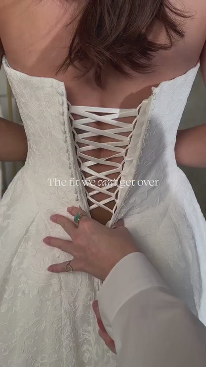 Sweetheart Lace Sleeveless A-Line Floor-Length Wedding Dress